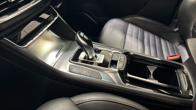 MG Hs 1.5 T-GDI Exclusive 5dr DCT Petrol Hatchback